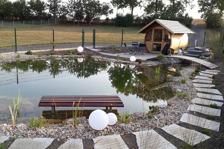 Gartenteich Fam. Schmidt Eliasbrunn - Wasserbau - Straßen-, Tief- und Wasserbau GmbH Eliasbrunn